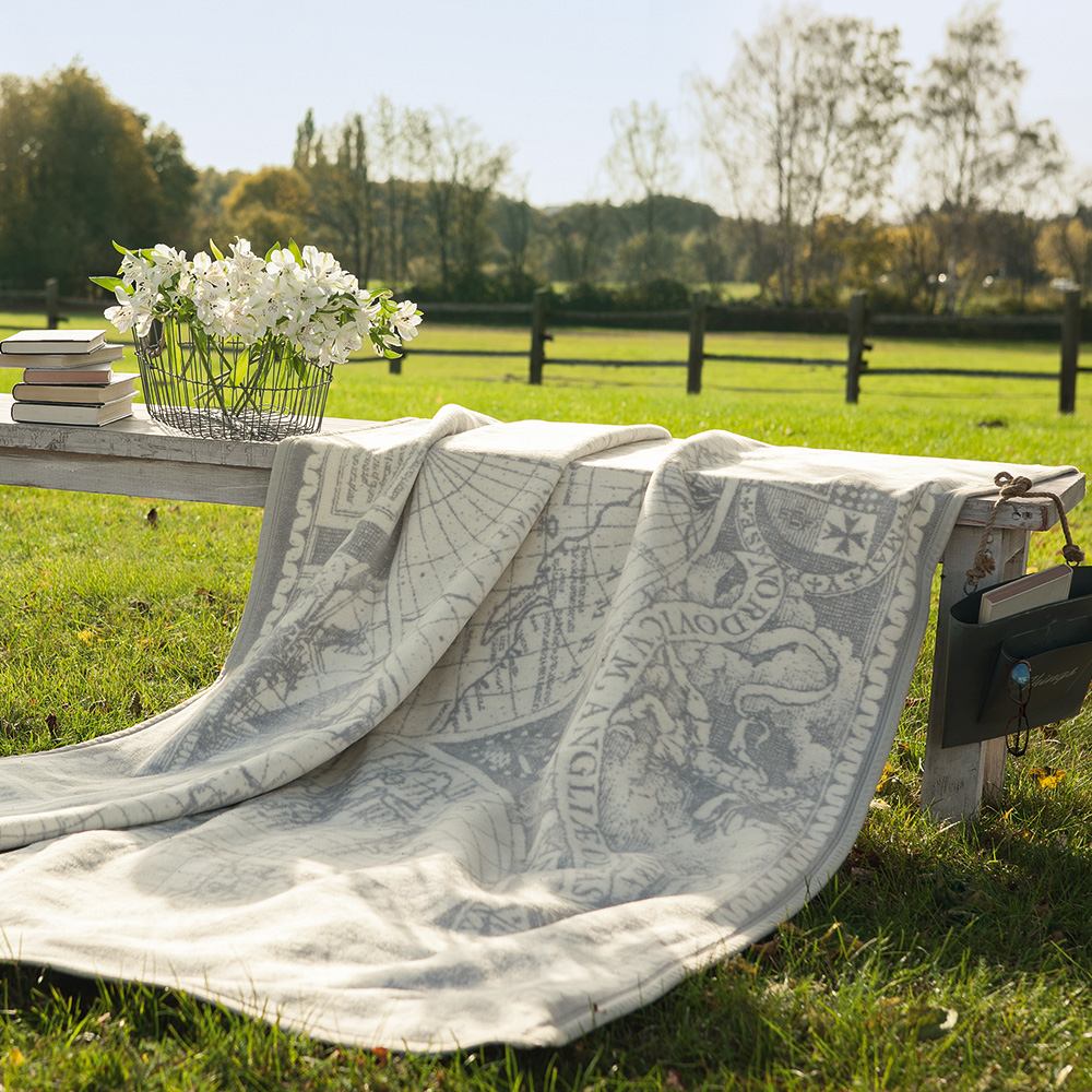 Deka - Mapa svta - Jacquard - Modern Retro Style