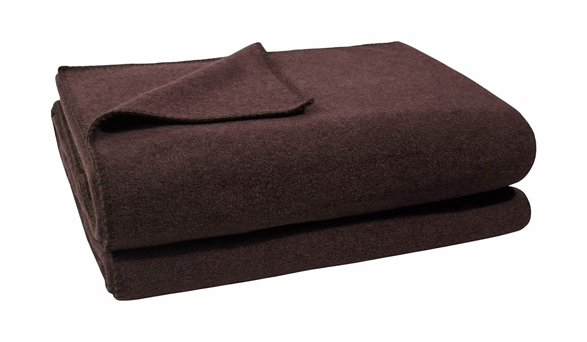 Deka - UNI - Soft Fls - Tmav Hnd 880