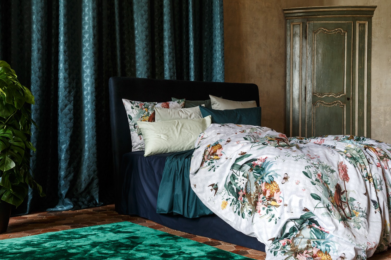 Elegantn� Z�v�s Belle Epoque - Christian Fischbacher - Luxury