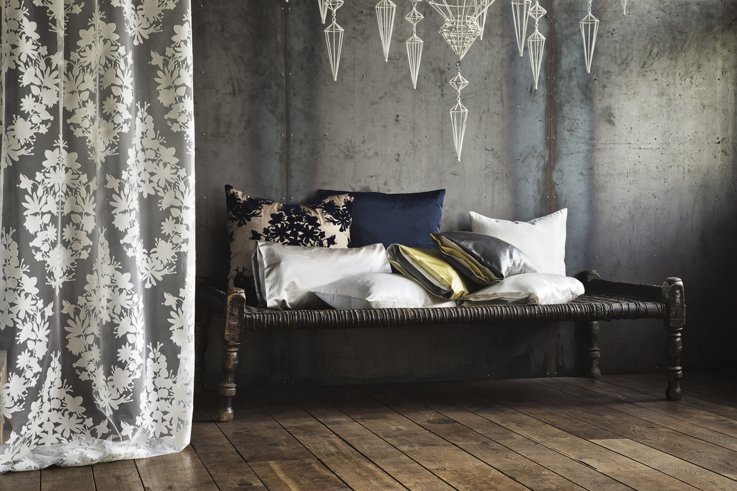 Elegantn� Z�v�s Furore - Christian Fischbacher - Luxury