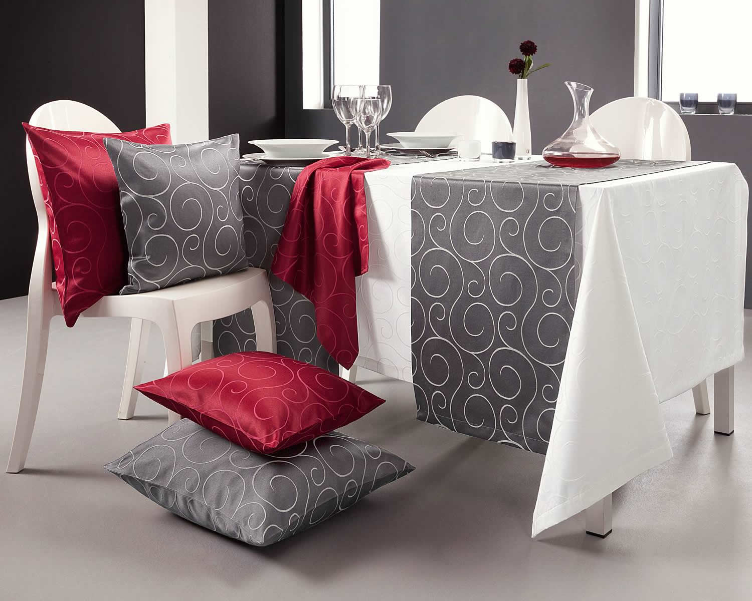 Ubrus - Klasik Style - Modern Color Damaek - akr - Jacquard - Antracitov