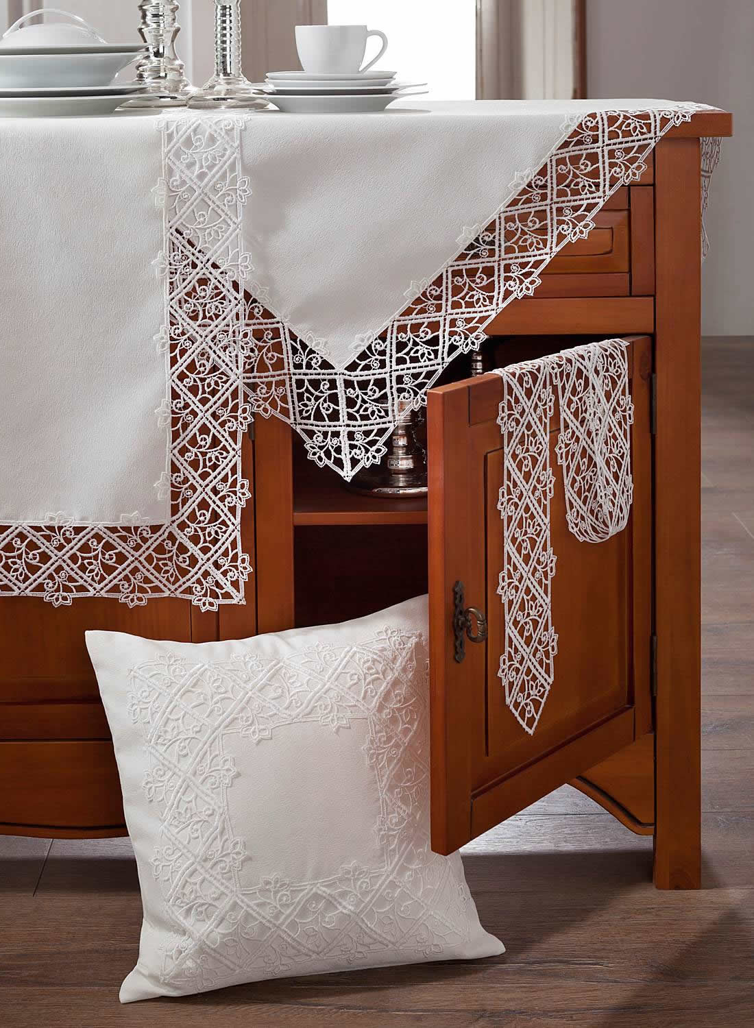 Ubrus - Plauener Spitze - Krajka - Romantika Luxury Time
