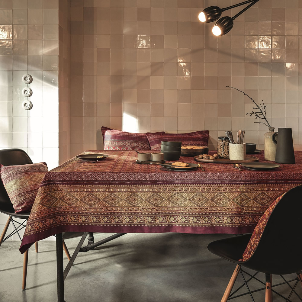 Ubrusy - Kolekce Oriental - Ducale R1 - Kolekce Ornamente - bassetti