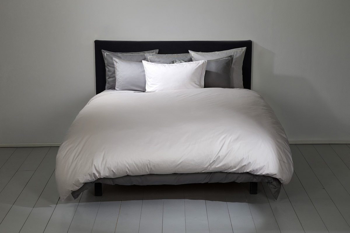 Luxusn Povleen - Christian Fischbacher - Satin Premium - Swiss Satn - Luxury