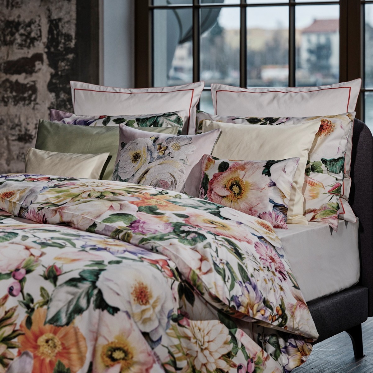 Luxusn Povleen - Christian Fischbacher - Fiorenza - Swiss Satn - Luxury