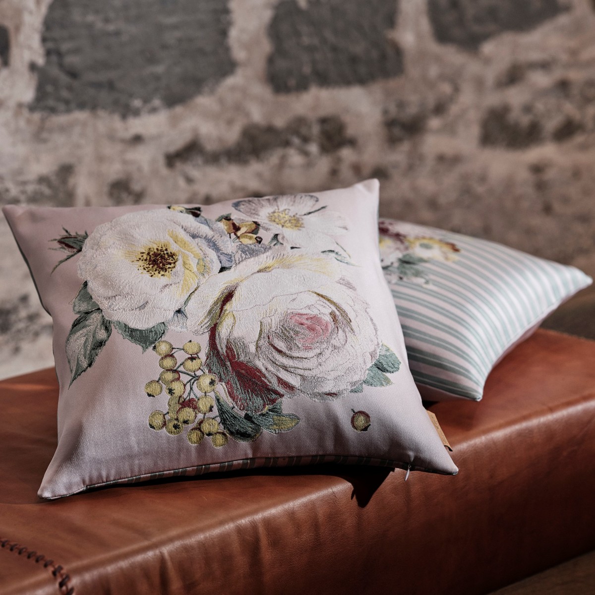 Luxusn Dekoran Poltek - JACQUARD FIORENZA - Christian Fischbacher - SwissMade
