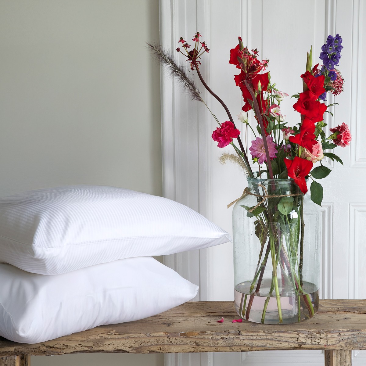 Luxusn Povleen - Christian Fischbacher - Finestripe - Bl - Swiss Fine Satn